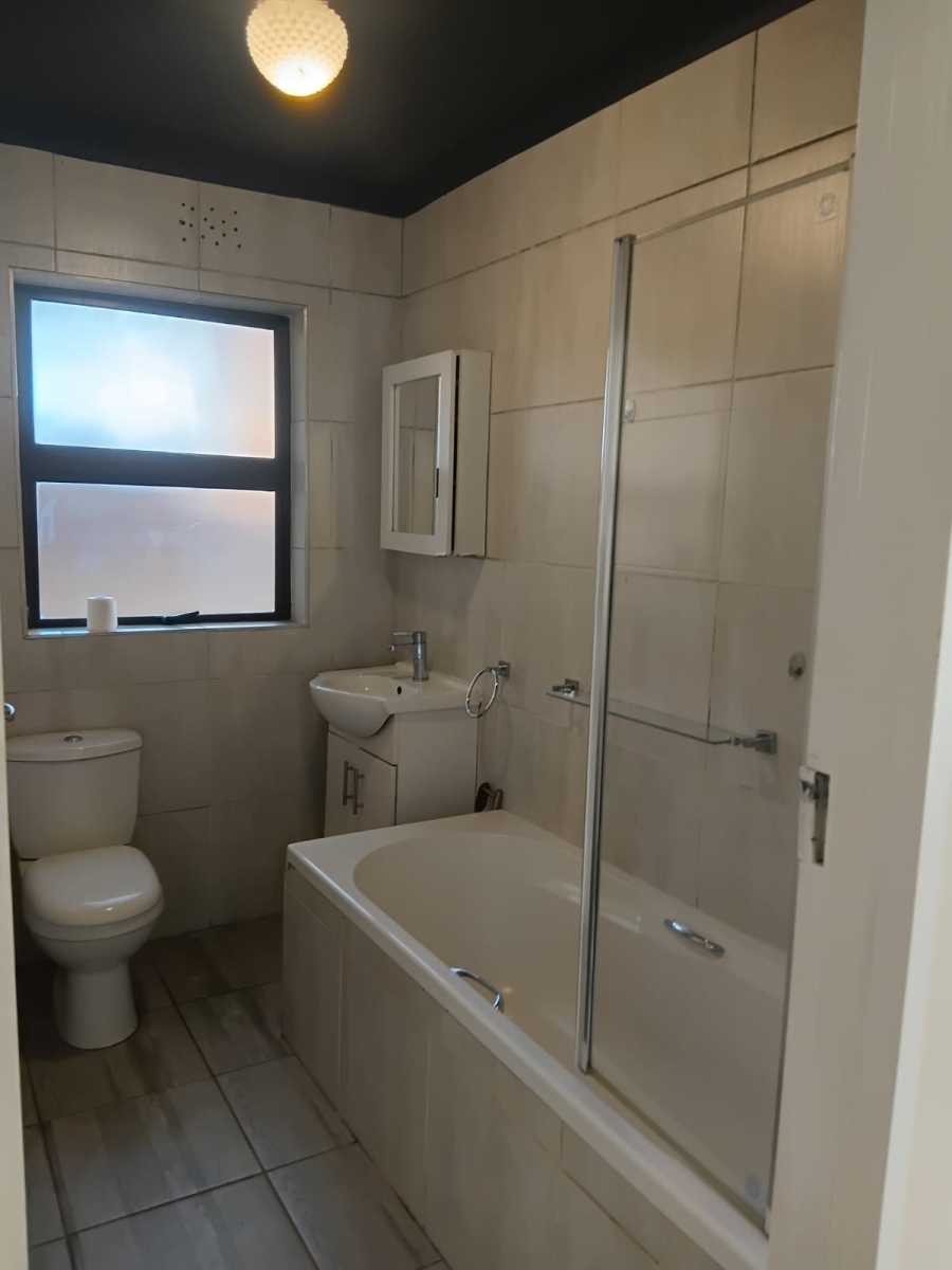 To Let 2 Bedroom Property for Rent in Diep River Western Cape